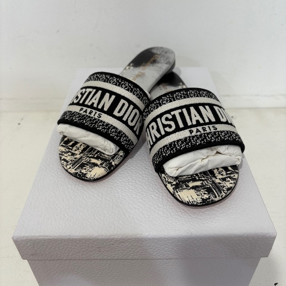 Dior Dway Slide Sandal Size 37.5 - Picture 1 of 5